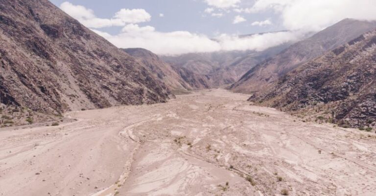 Conditions - Desert Valley in Mountains